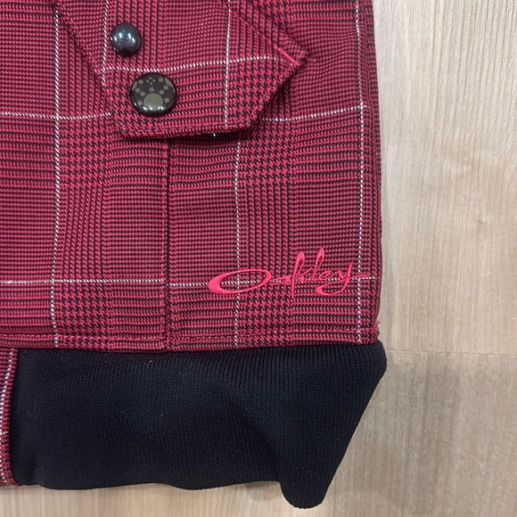 Oakley Women Maroon/Red Checkered ski/snowboard jacket - size Extra Small - Picture 3 of 9